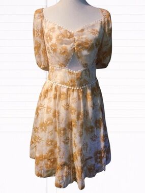 Eilly Bazar Medium Floral Puff Sleeve Chiffon Yellow Dress Cutout Open Back Tie